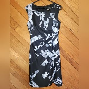 Karl Lagerfeld Paris black and white ruched floral sheath dress size 6